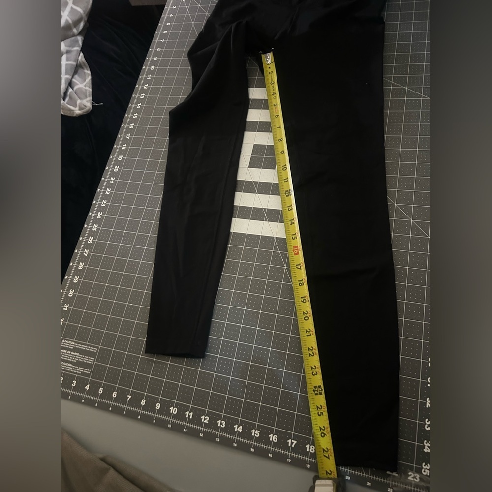 Nike Classic Black Leggings - Picture 3 of 10